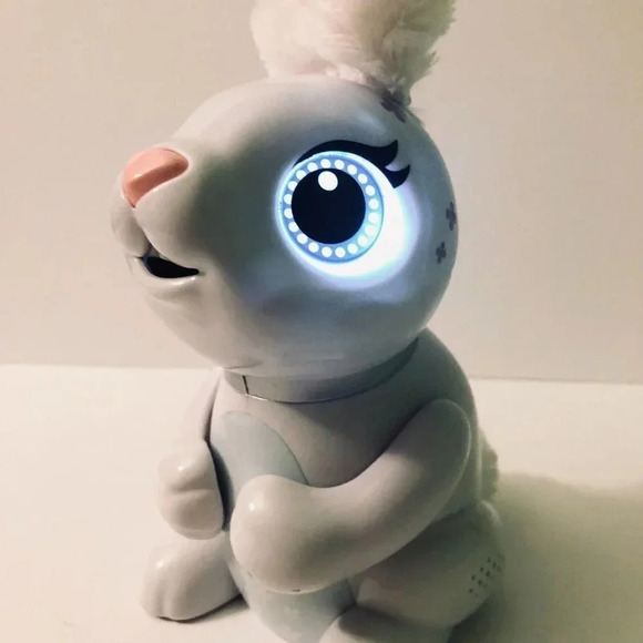 Spin Master Zoomer Hungry Bunnies Shreddy  White Interactive Bunny Rabbit - Picture 2 of 15